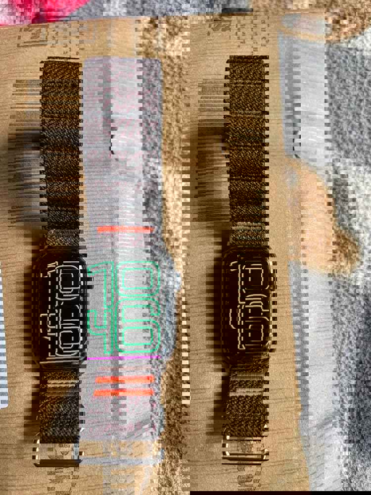 1537752