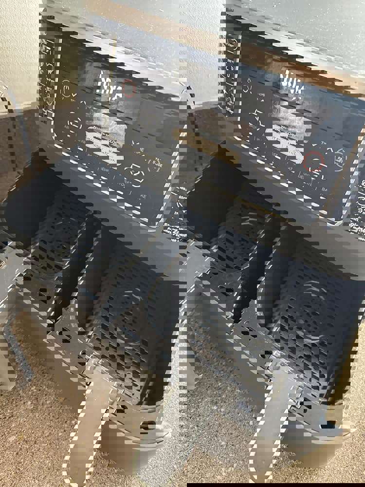 1538351