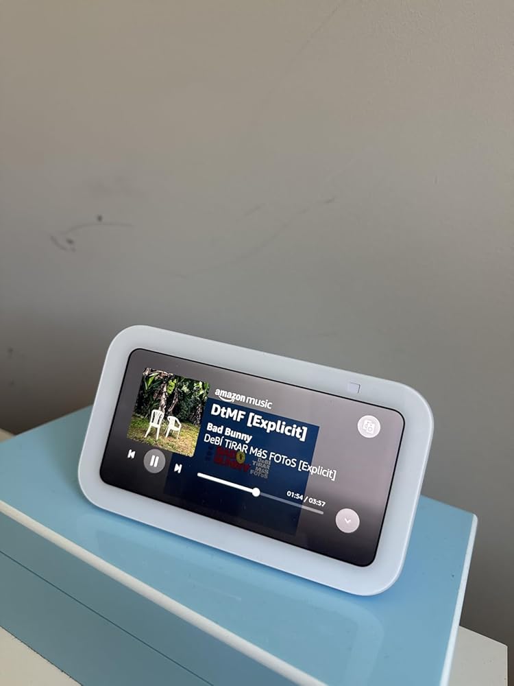 Echo Show 5 with Amazon Basics Smart Color Bulb