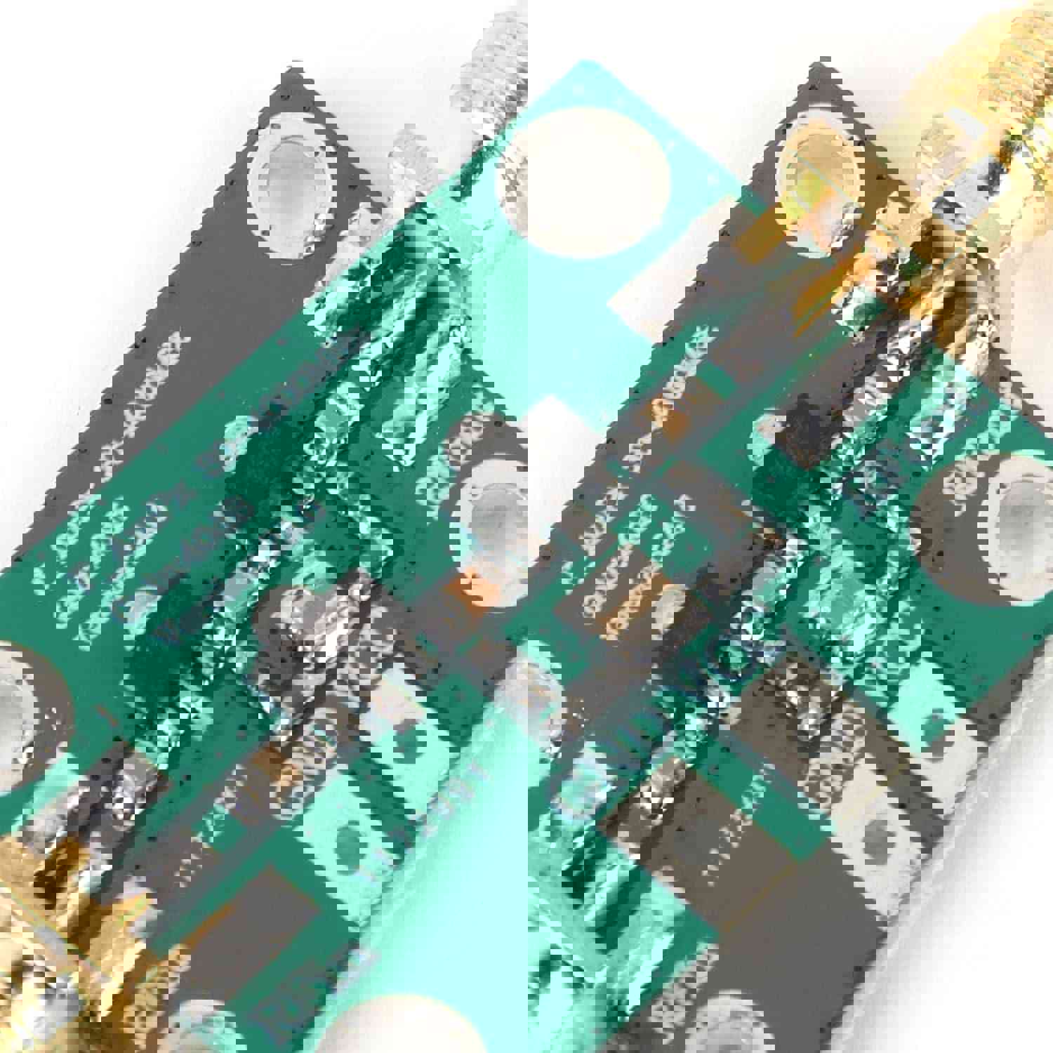 1538803