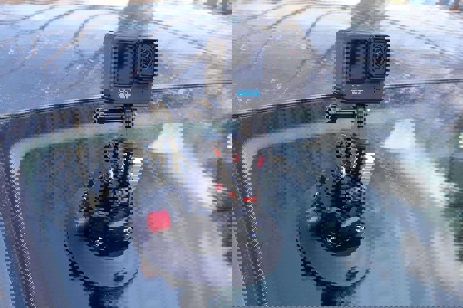 1539780