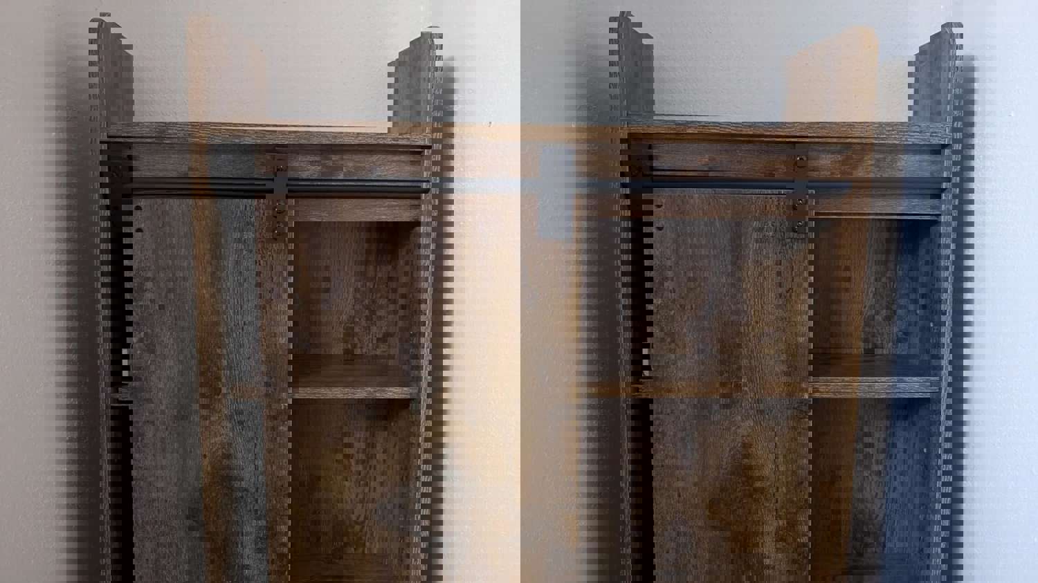 1540383
