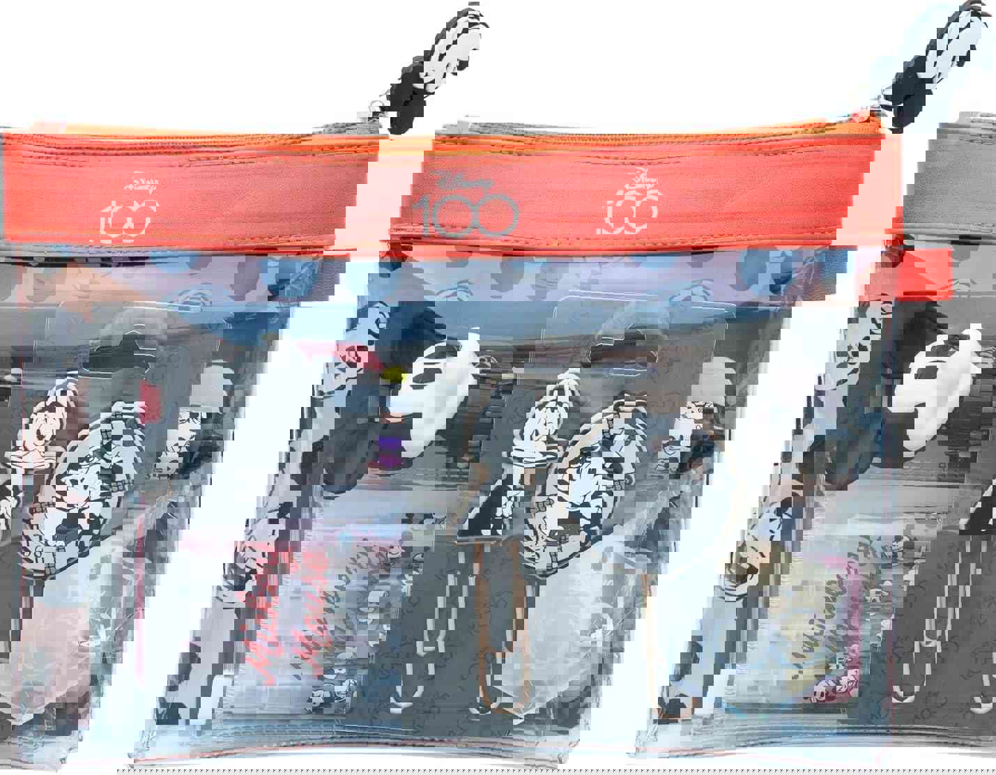 1540438