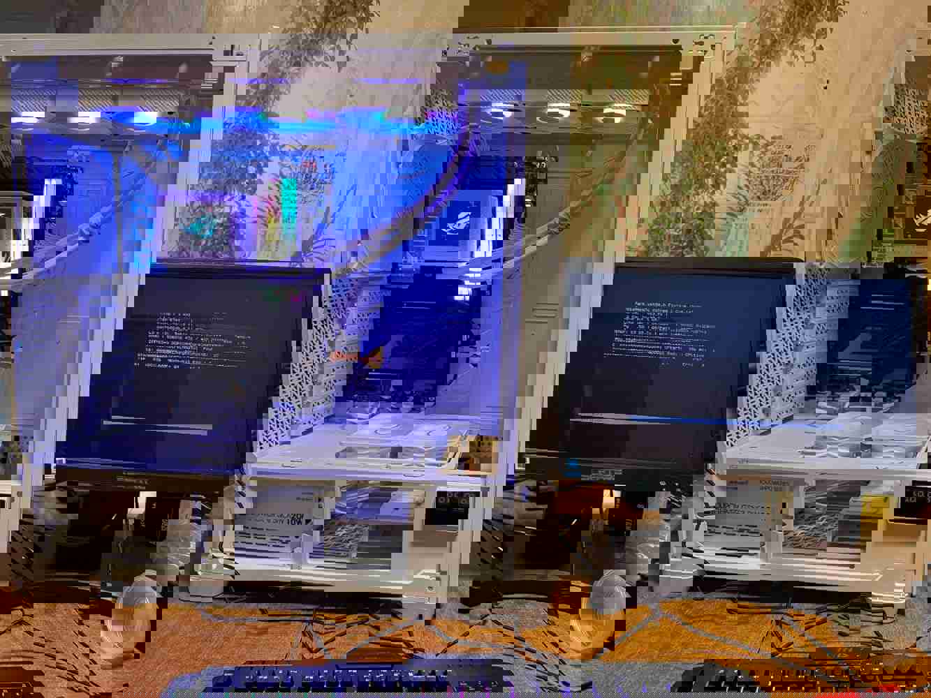 1540744