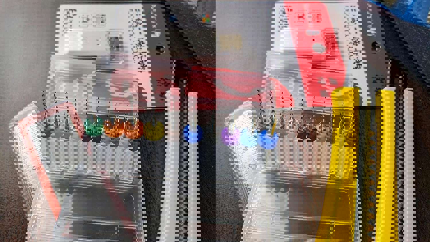 1540921