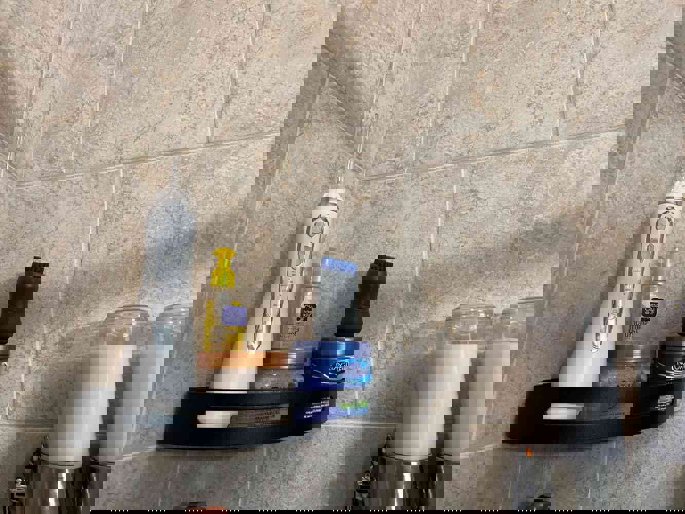 1540516