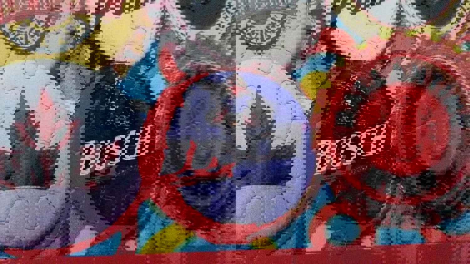 1541067