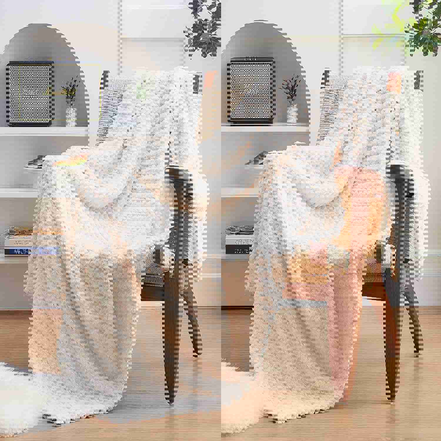 EXQ Home Fleece Throw Blanket for Couch or Bed - 3D Imitation Turtle Shell Jacquard Decorative Blankets - Cozy Soft Lightweight Fuzzy Flannel Blanket Suitable for All Seasons(50"×60",Beige)