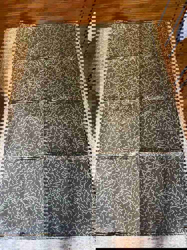 1542590