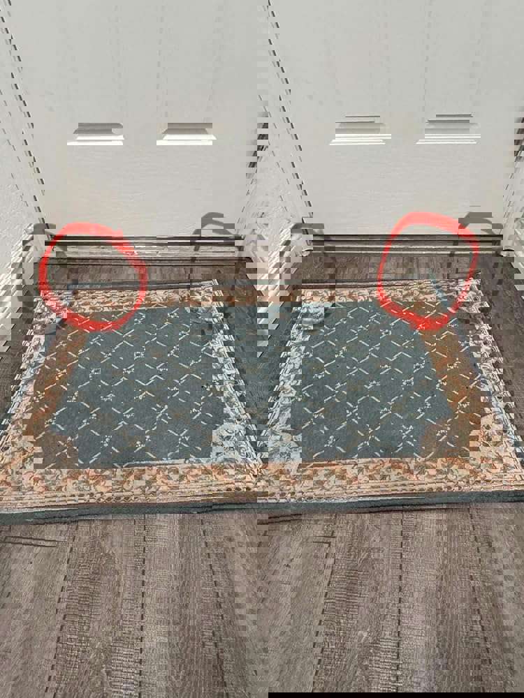 1542516