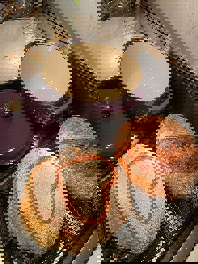 1541322