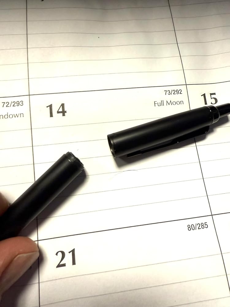 Parker Jotter XL Ballpoint Pen | Monochrome Matte Black | Medium Point | Blue Ink | Gift Box