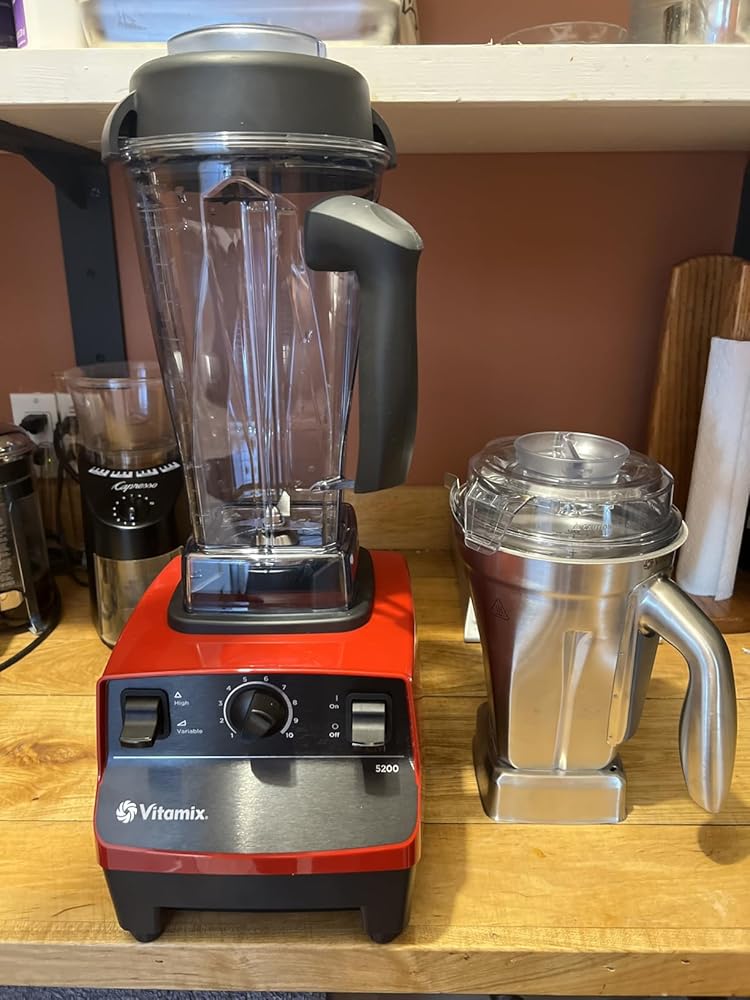 Vitamix 5200 Blender, Professional-Grade, 64 oz Container, Self-Cleaning, Black