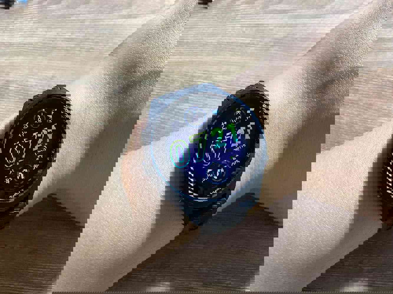 1546872