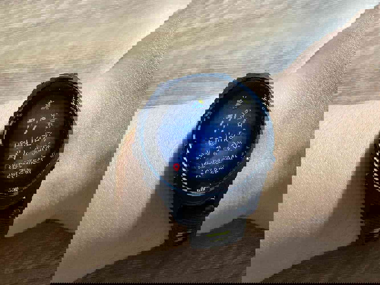 1546858