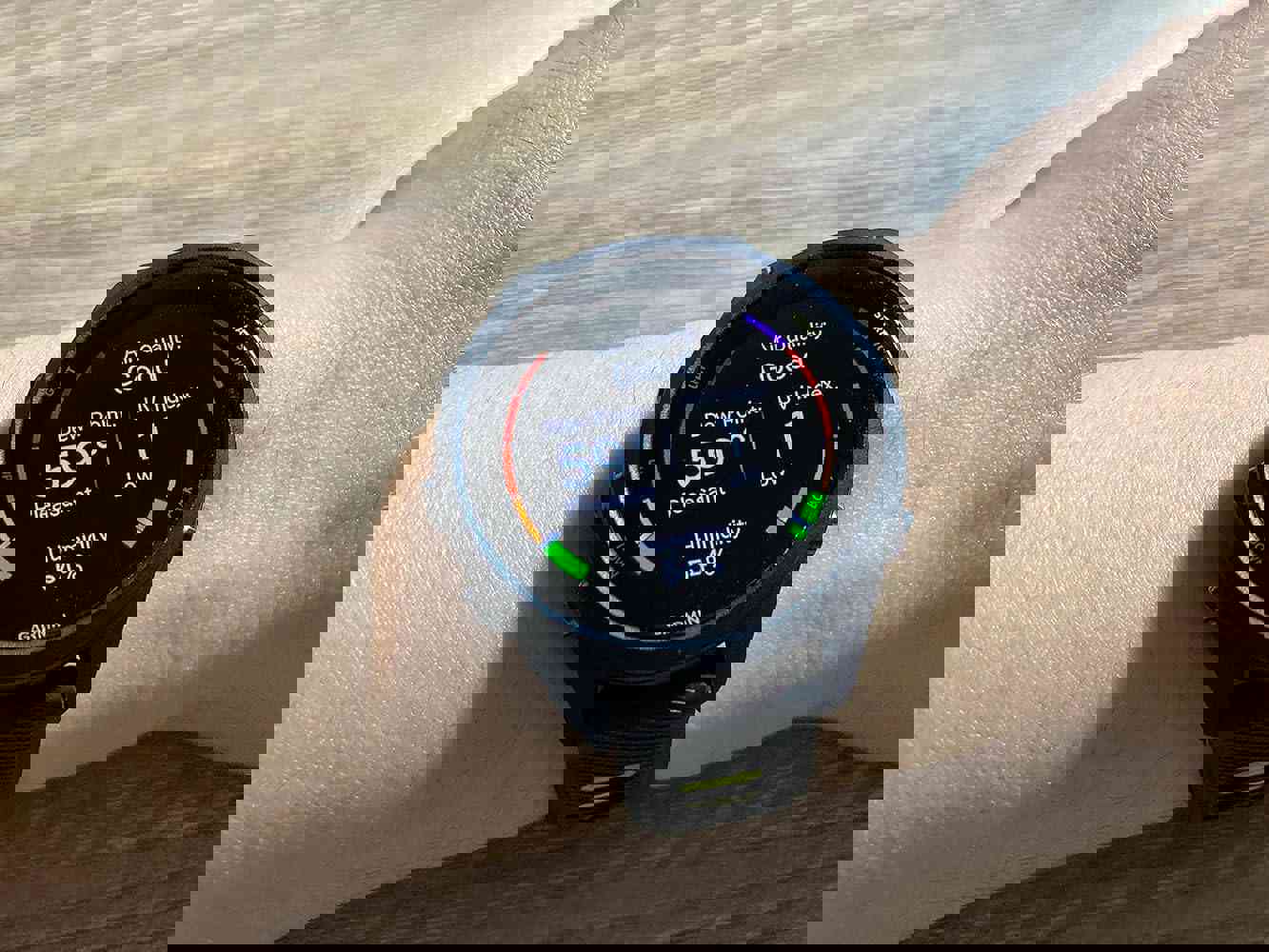 1546871