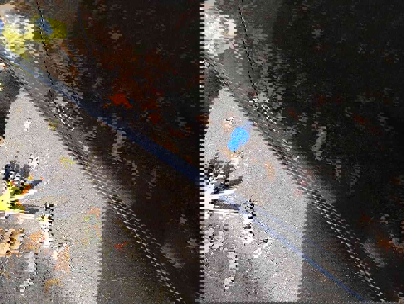 2883143