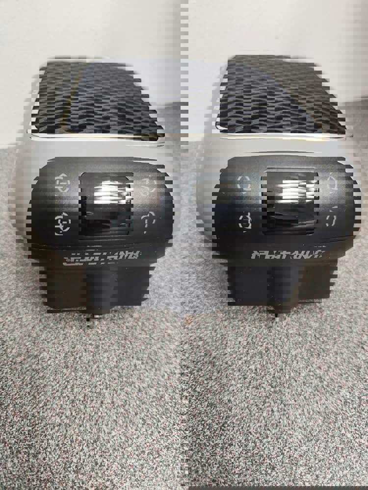 2883047