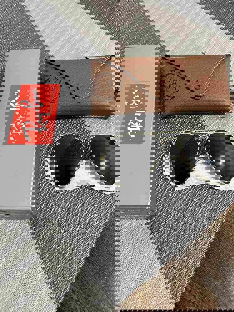 2883947