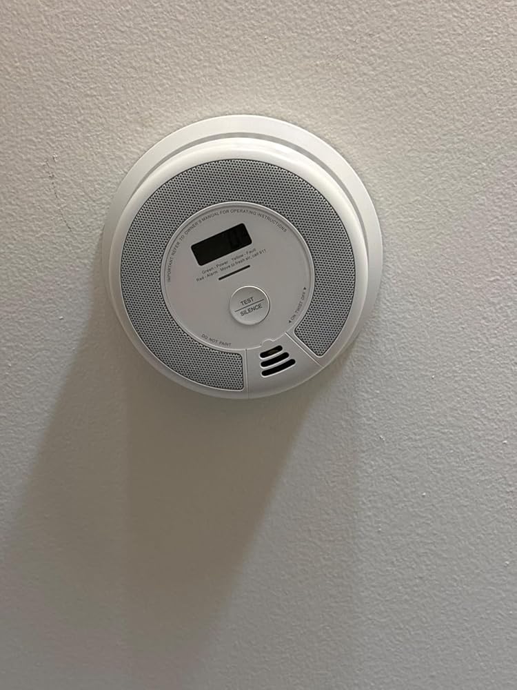 X-Sense Smart Smoke Detector Carbon Monoxide Detector Combo, Battery-Operated (Not AC Hardwired) Interconnected Combination Smoke Carbon Monoxide Detector, 5 Detectors with 1 Base Station, SC07-MR51