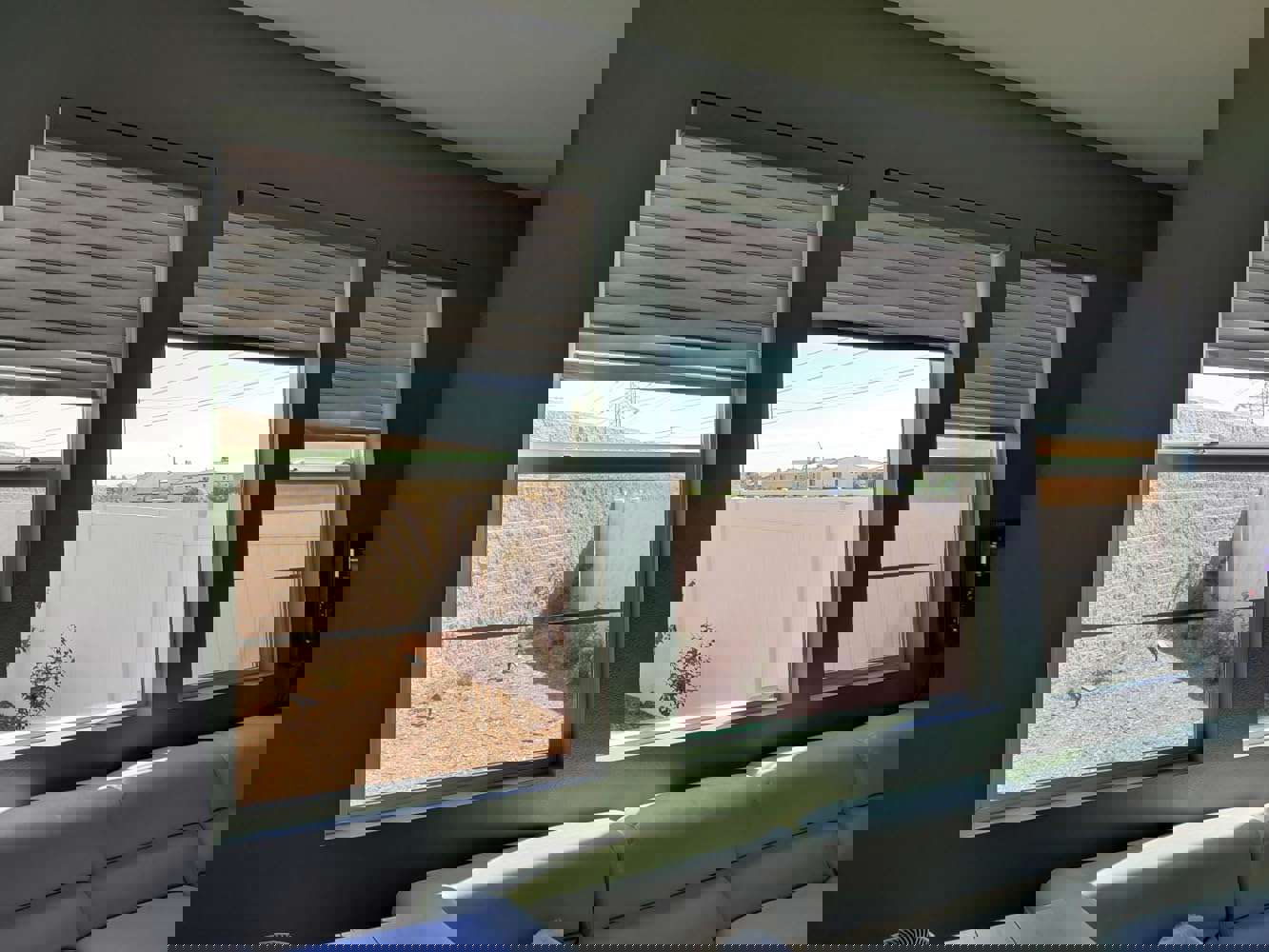 2898552