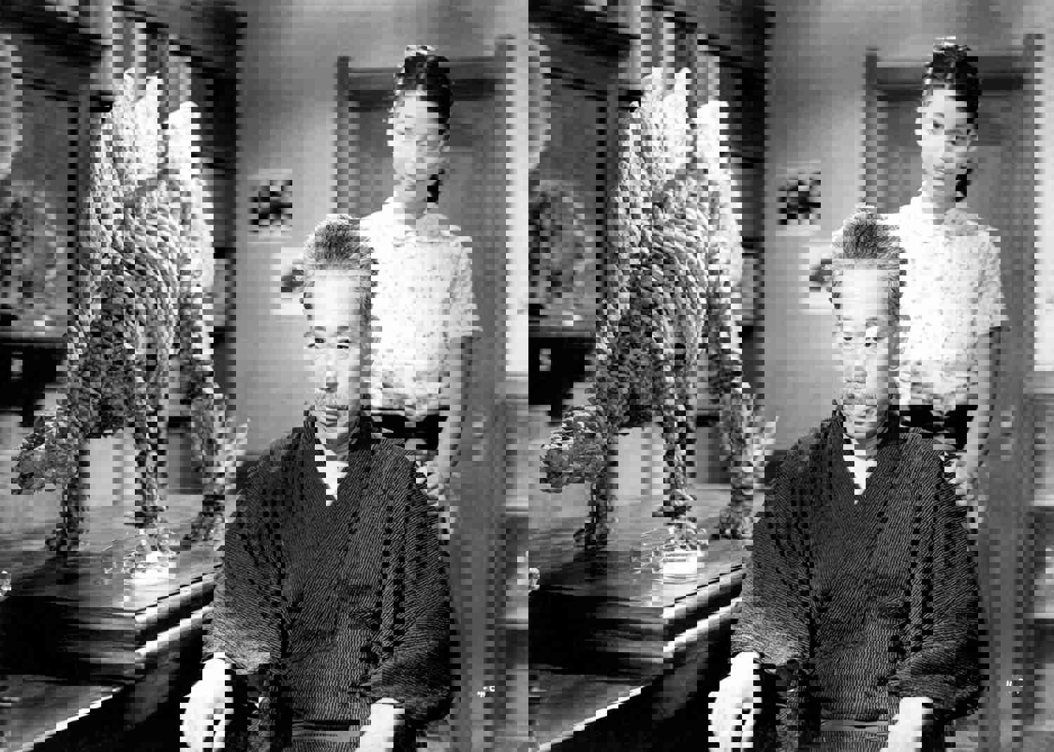 2898126