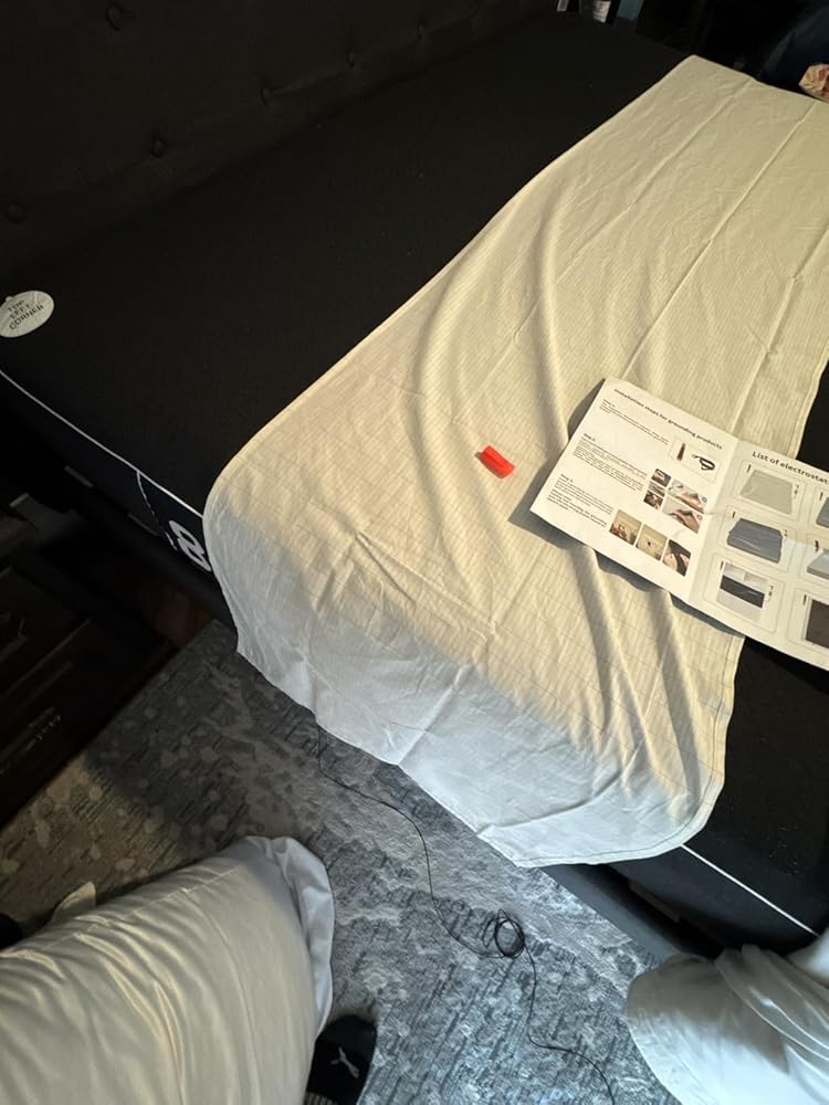 Grounding Mat for Bed 90% Organic Cotton+10% Pure Silver Fiber, Grounding Fitted Sheets for All Mattress Sizes, with Static grounding Cord and Test Pen (Gray, 105.6 * 23.6 inch)