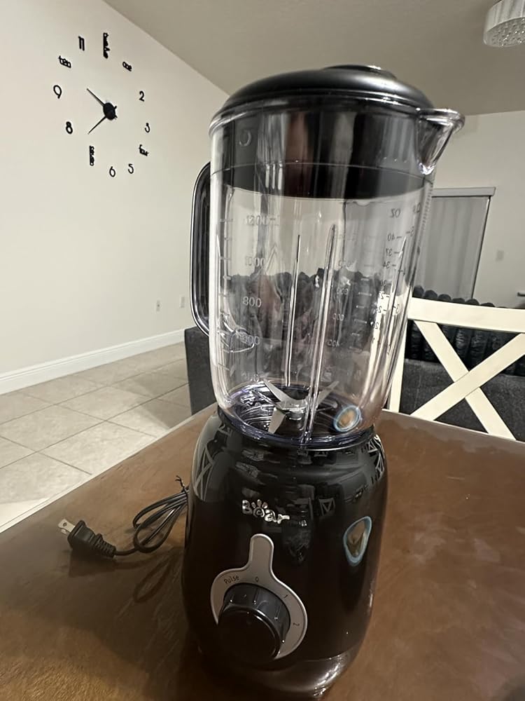 Blender, 2025 New 700W Smoothie Countertop Blender with 40oz Cup for Shakes and Smoothies, 3-Speed for Crushing Ice, Puree and Frozen Fruit with Autonomous Clean