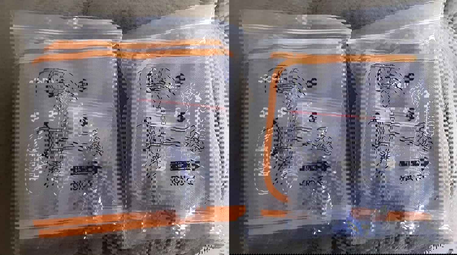 2981002