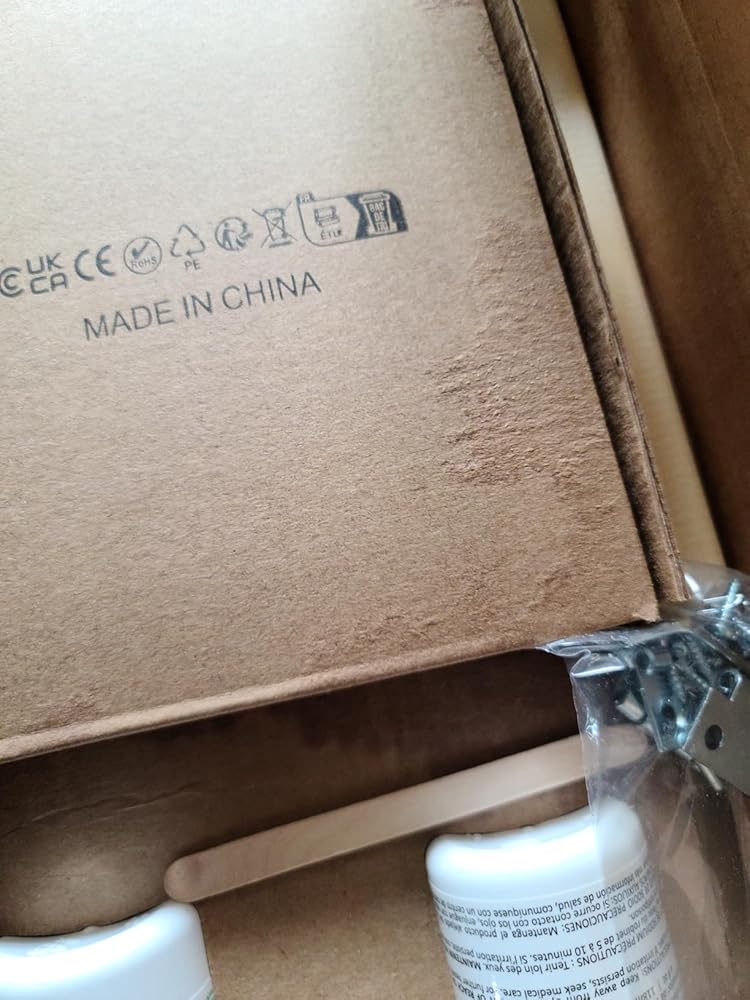 Speedball Advanced All-in-One Silk Screen Printing Kit, 19-Pieces Includes Fabric Ink, Frame Base, LED UV Exposure Light