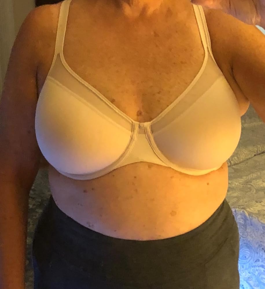 Bali Women&#39;s Underwire, One Smooth U Ultra Light T-Shirt, Convertible Bra