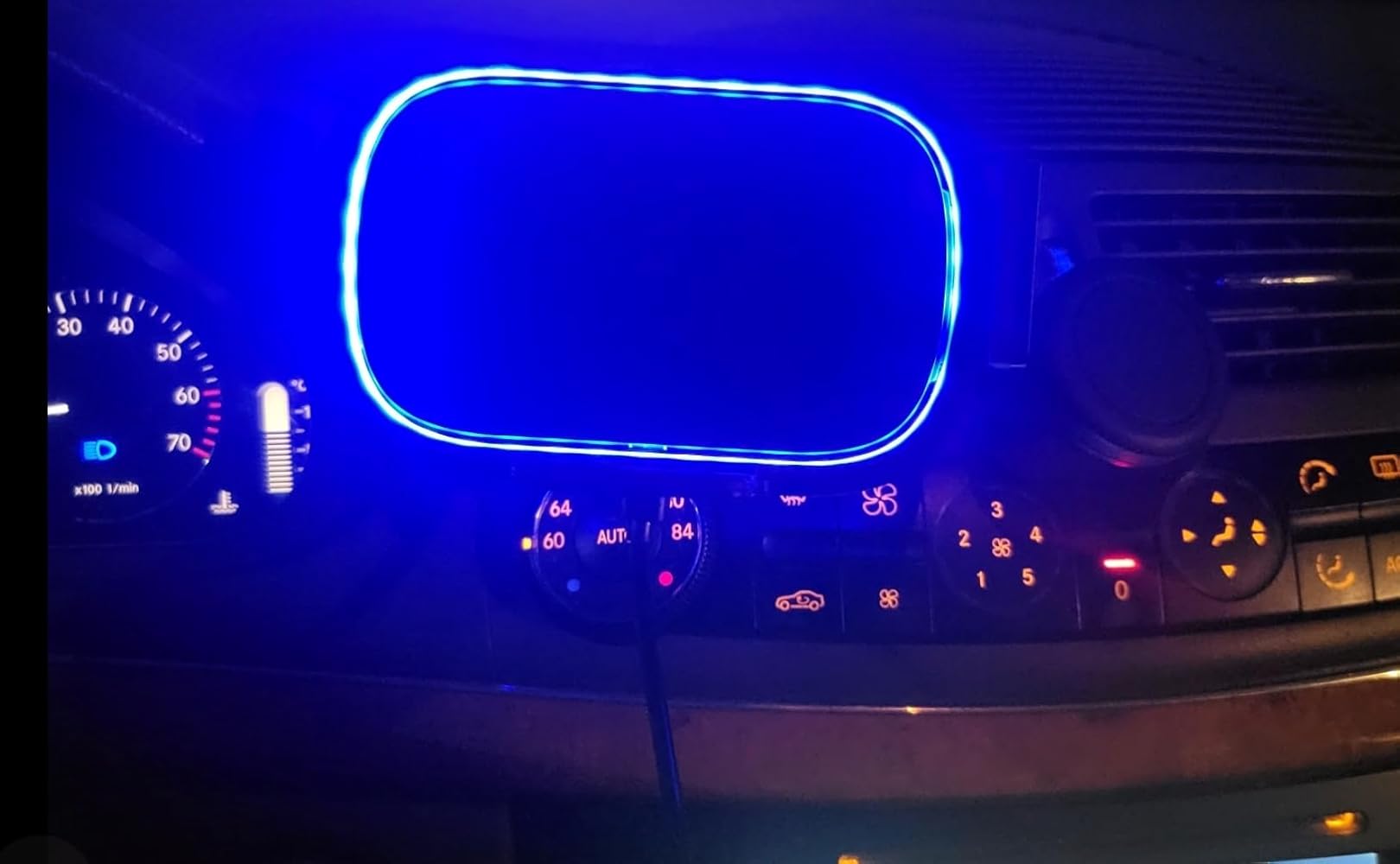 Wireless Car Charger for Samsung Galaxy Z Fold 6/5/4/3, 15W Fast Charging Car Mount, Car Accessories, Air Vent Charging Car Phone Holder for Galaxy Z Fold/Note, Landscape Phone Mount for Galaxy Z Fold