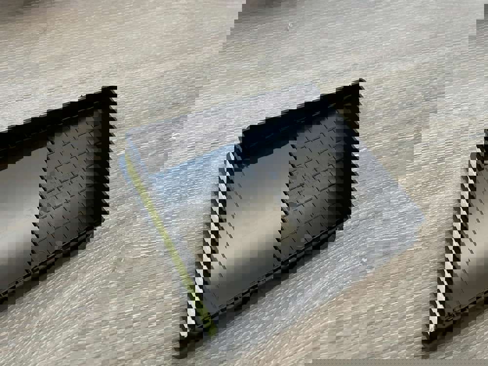 367272