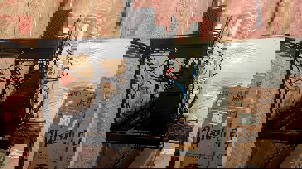 352750