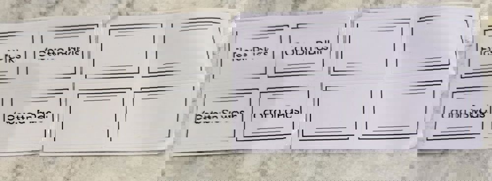 368476