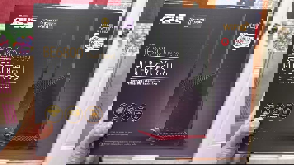 371629