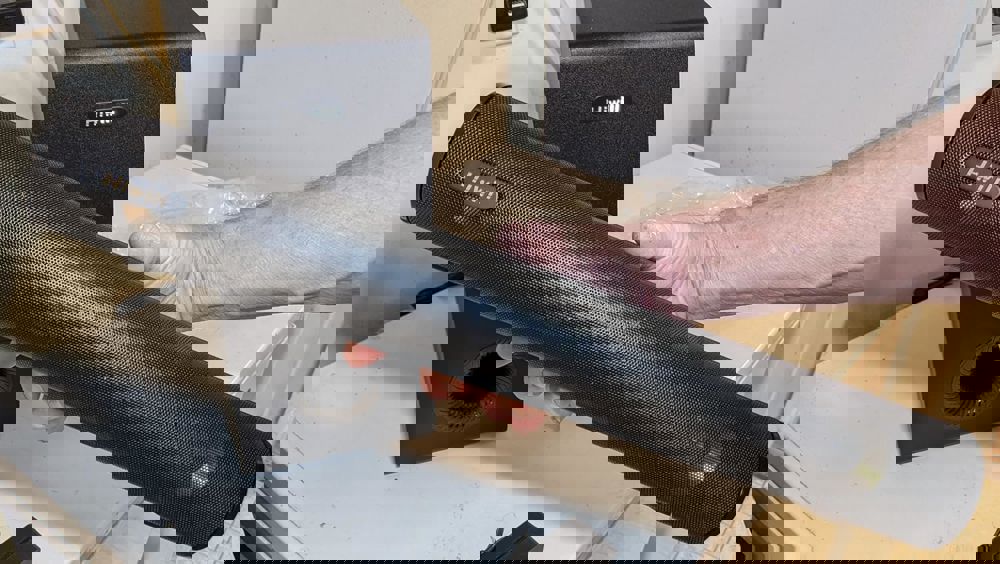386449