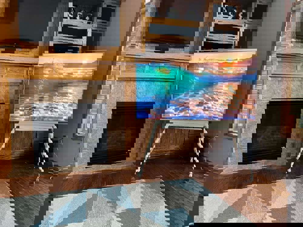 381052