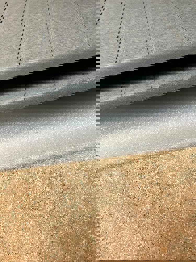385777