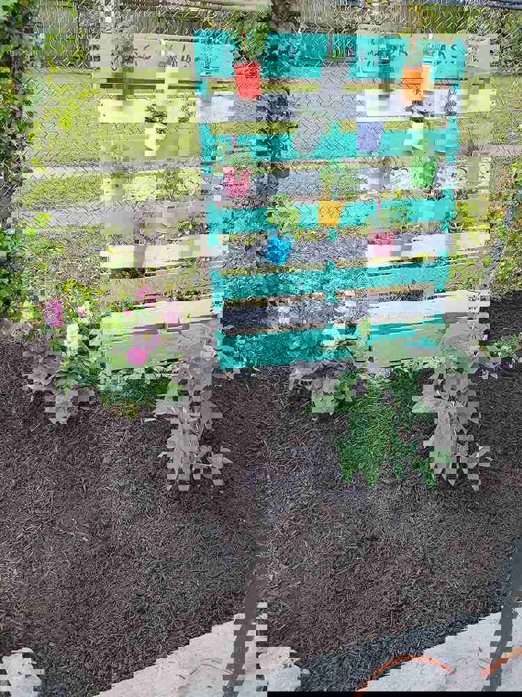 385717