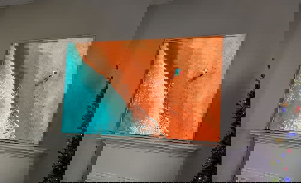381058