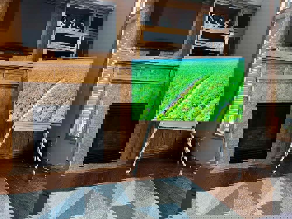 381051