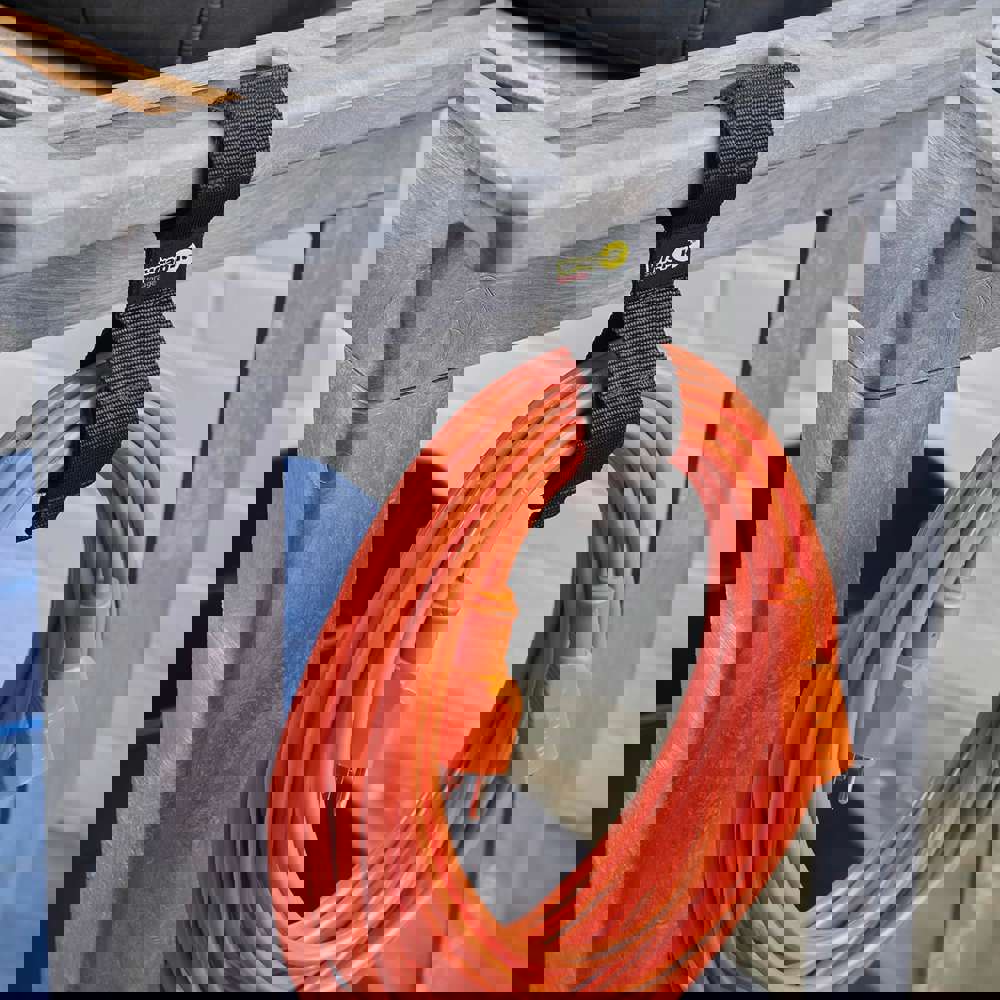402405