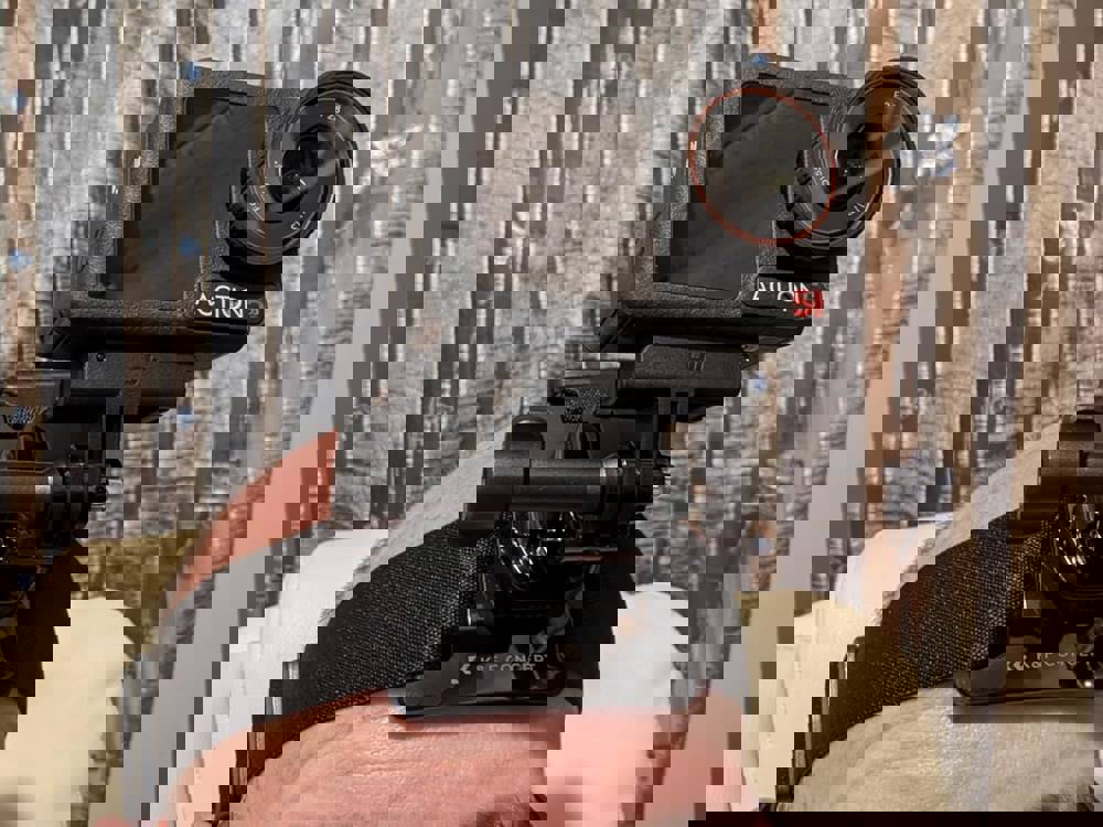 398521