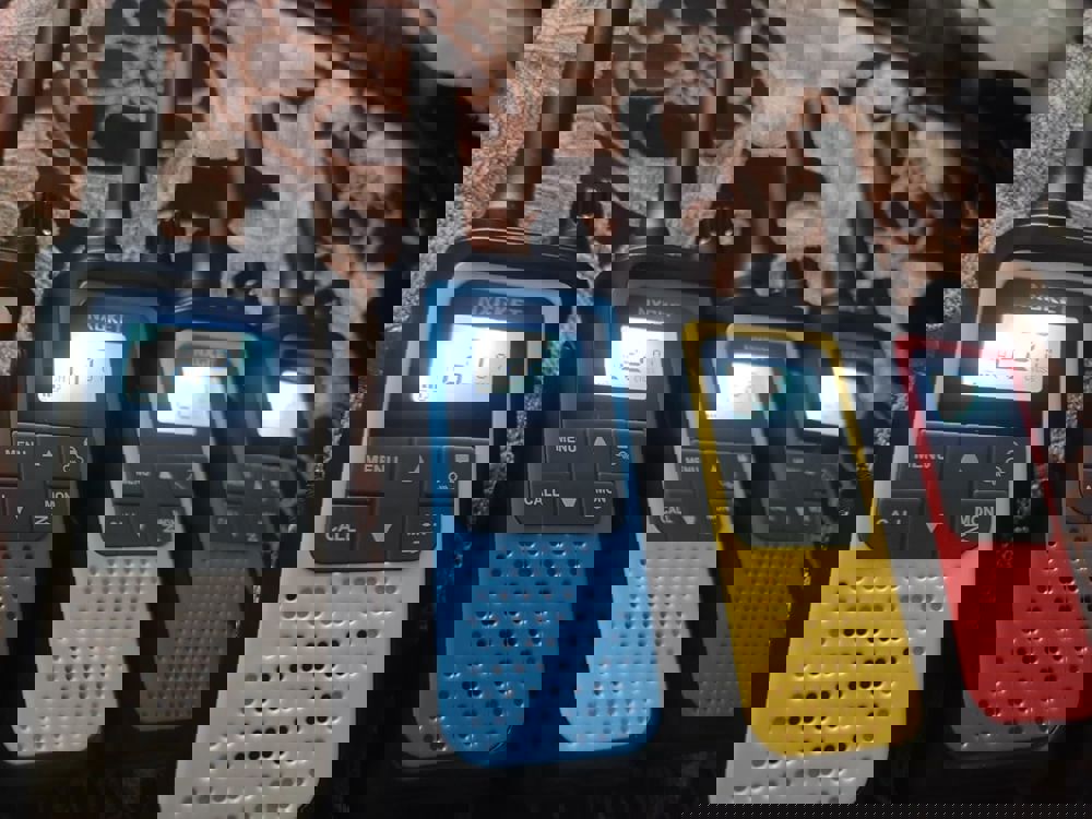 388285