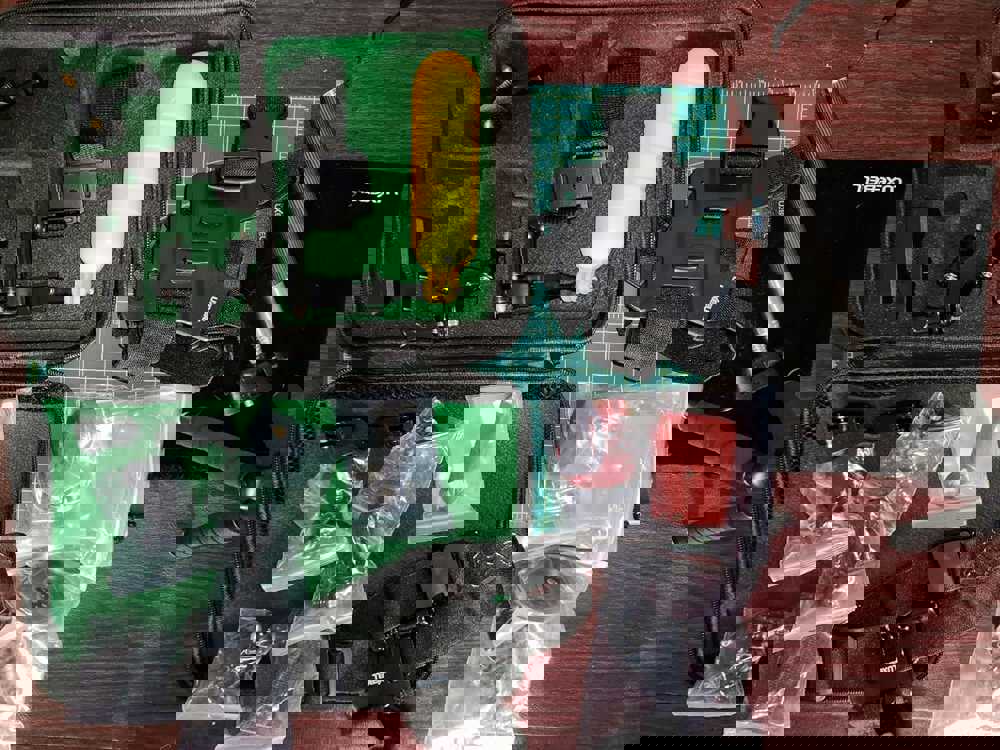 395231