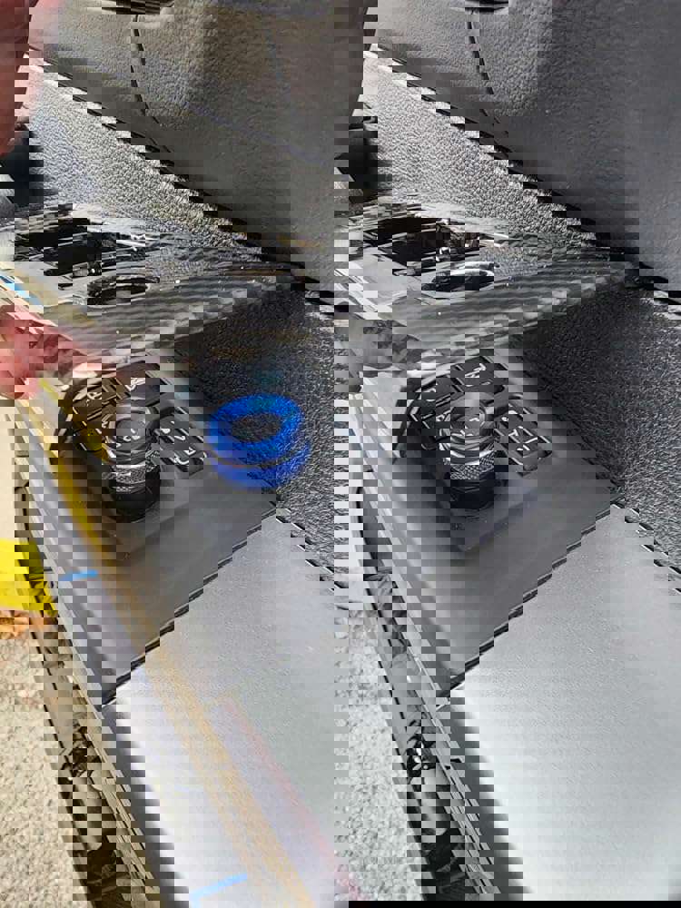 391097