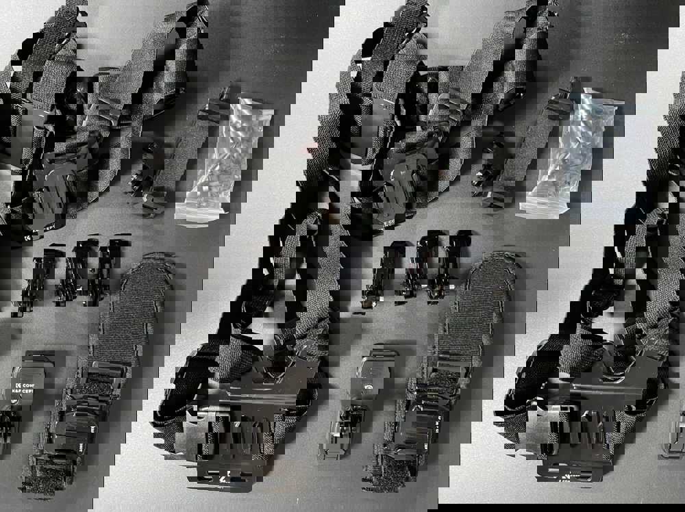 398525