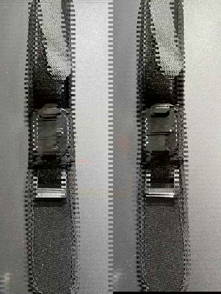398527