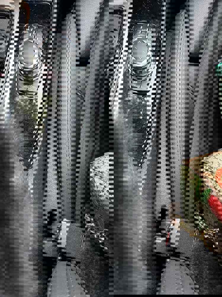 427759
